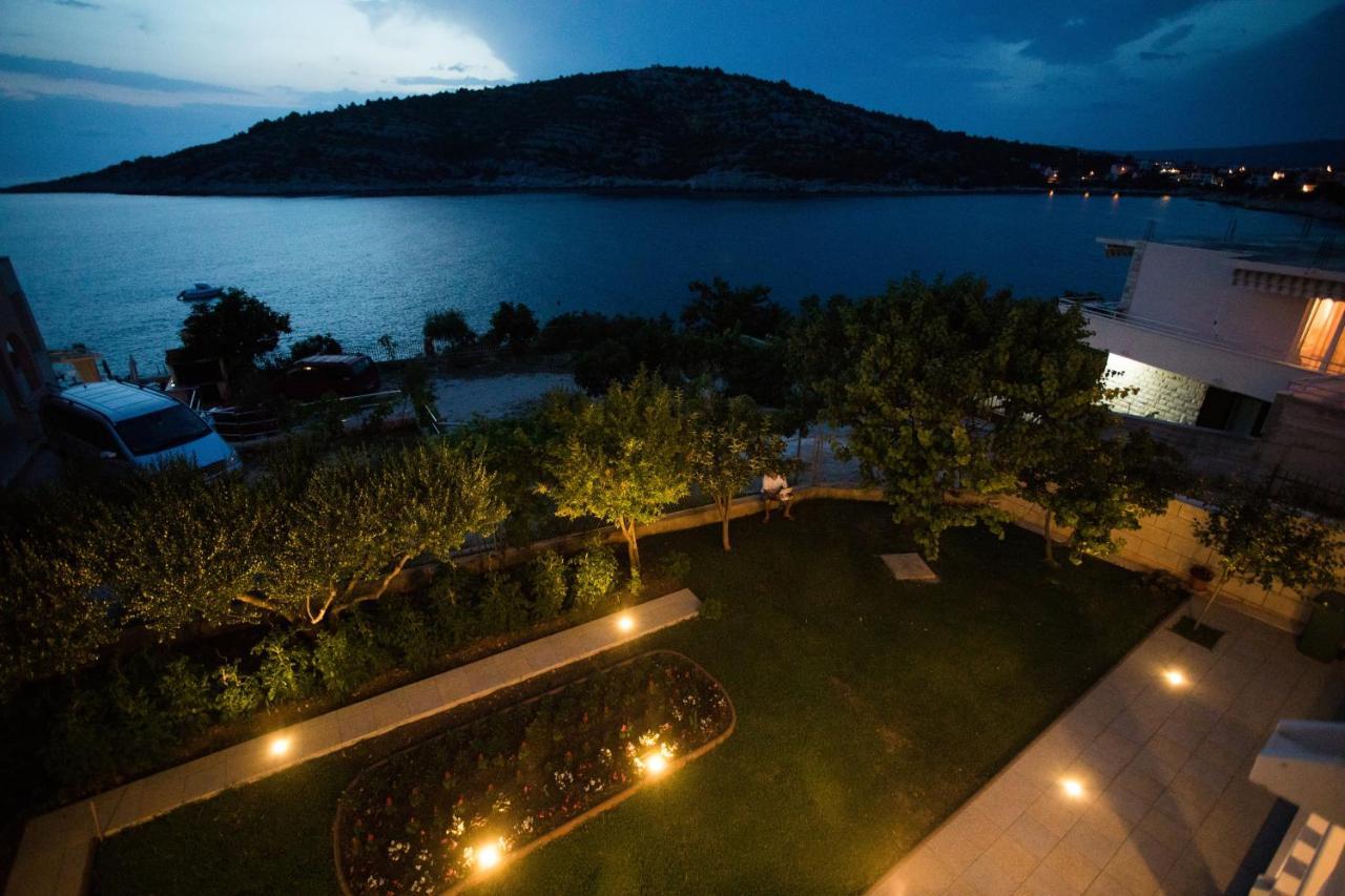 Apartments By The Sea Razanj, Rogoznica - 7484 Exteriér fotografie