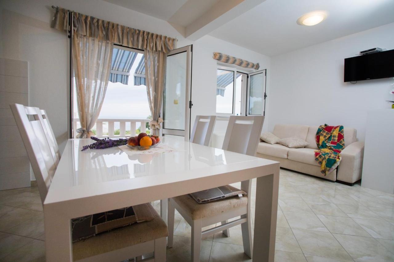 Apartments By The Sea Razanj, Rogoznica - 7484 Exteriér fotografie